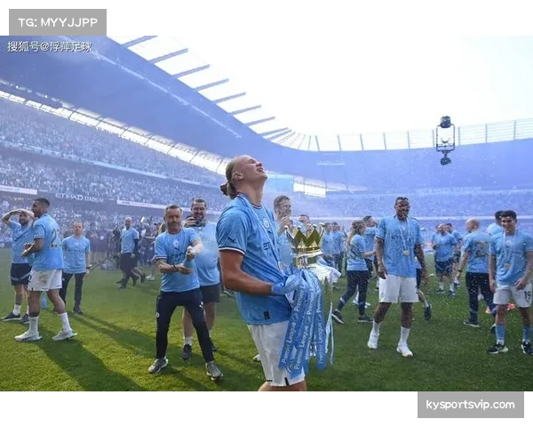 罗德里6抢断14对抗 曼城中场屏障表现全能